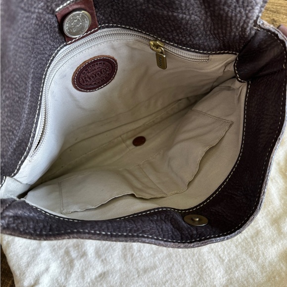 Roots Crossbody Leather Bag - Picture 5 of 5